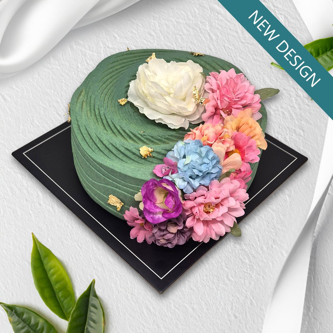 Matcha & Raspberry Mousse Cake: Bundle at Onyx Hive Cakes Sydney
