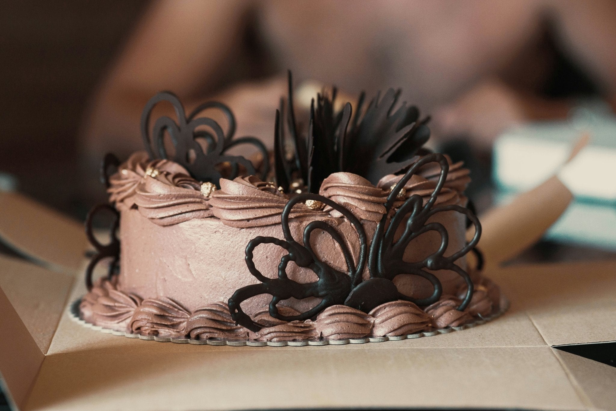 Why Mousse Cakes Outshine Buttercream and Fondant Cakes