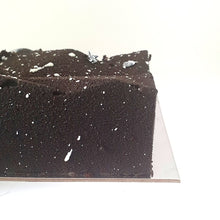 Load image into Gallery viewer, Cosmos Cookies &#39;n&#39; Cream Cake - Onyx Hive
