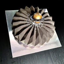 Load image into Gallery viewer, Iris (C) Create Your Own Cake - Onyx Hive
